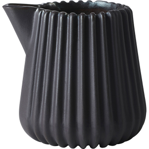 картинка Сливочник «Пекое»; керамика; 100мл; D=70, H=65мм; черный (03175346) Revol от интернет-магазина Posuda-bar